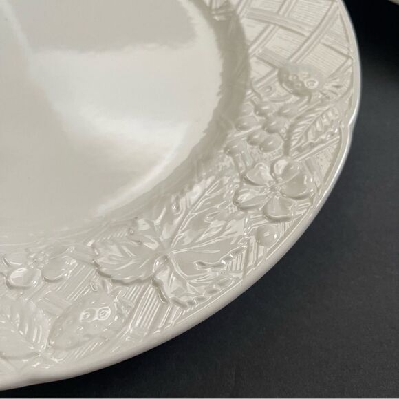 Mikasa English Countryside White 11” Stoneware Dinner Plate Set of 2 - Picture 9 of 16